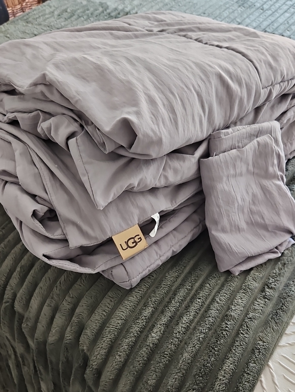 UGG Leonora Comforter Set In Seal Gray Twin XL